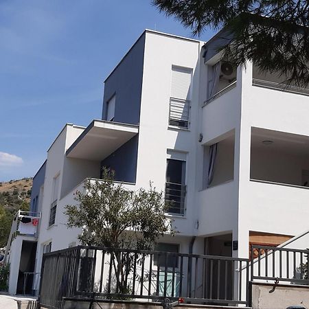 Varazdinci Rogoznica  Luaran gambar