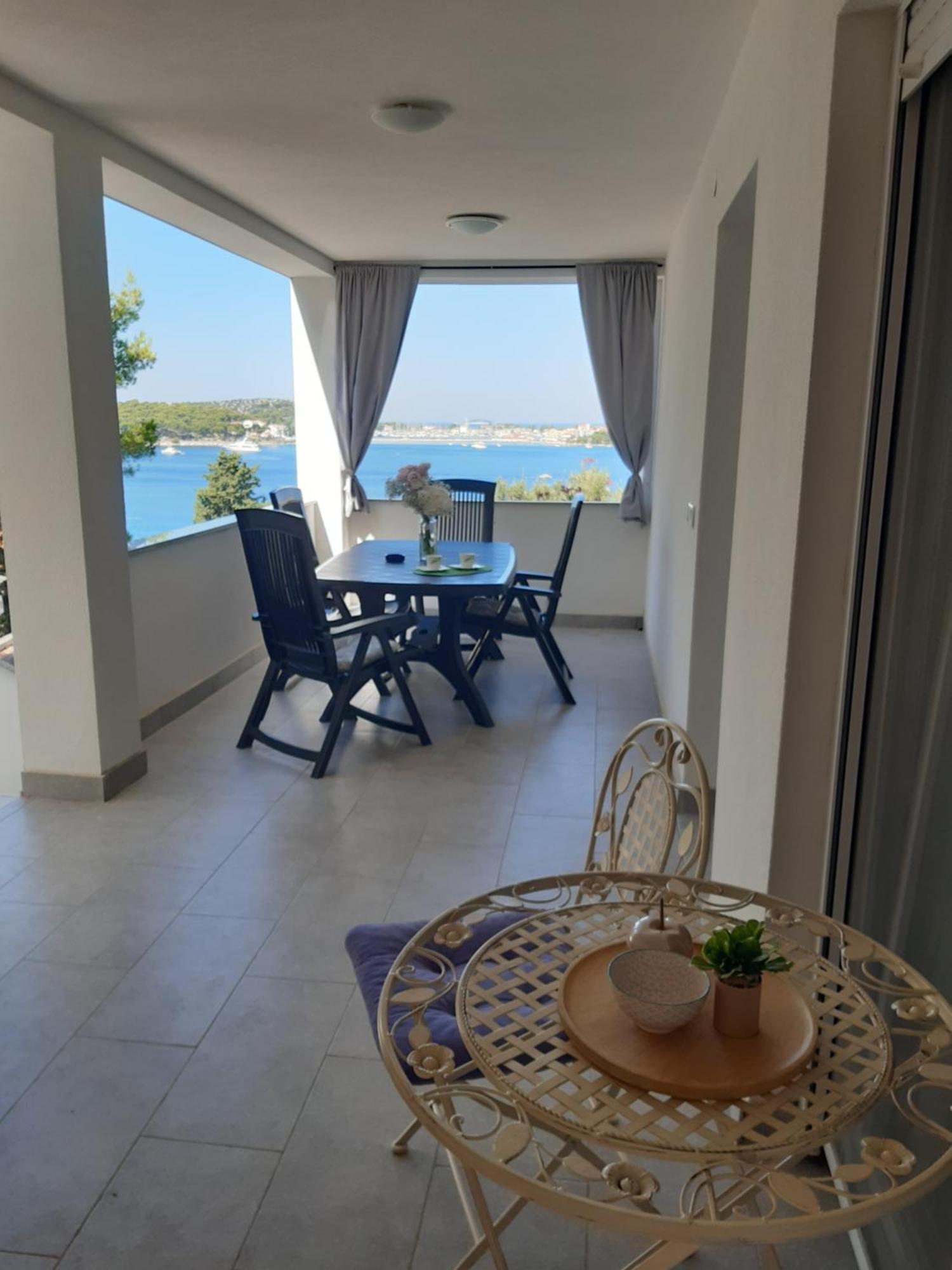 Varazdinci Rogoznica  Luaran gambar