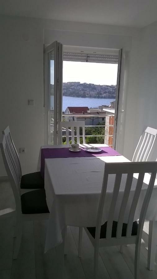 Varazdinci Rogoznica  Luaran gambar
