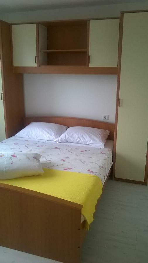 Varazdinci Rogoznica  Luaran gambar